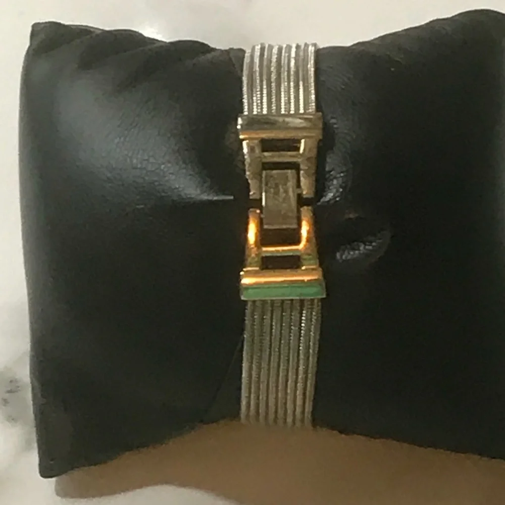 Studio‎ C Watch